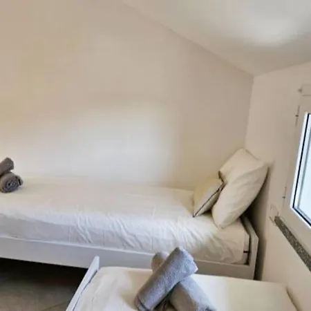 Con Parcheggio Διαμέρισμα