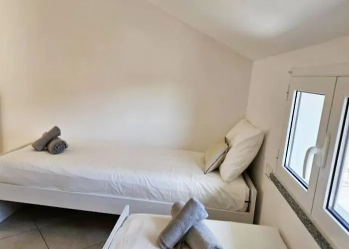 Con Parcheggio Διαμέρισμα