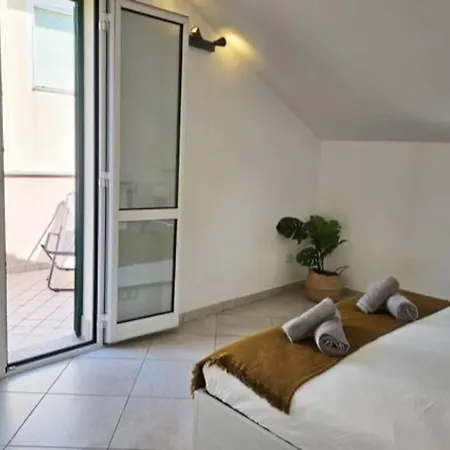Apartment Con Parcheggio *