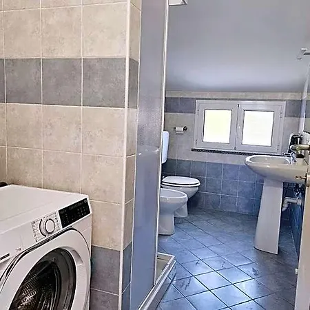 Con Parcheggio בורג'ו ורצי
